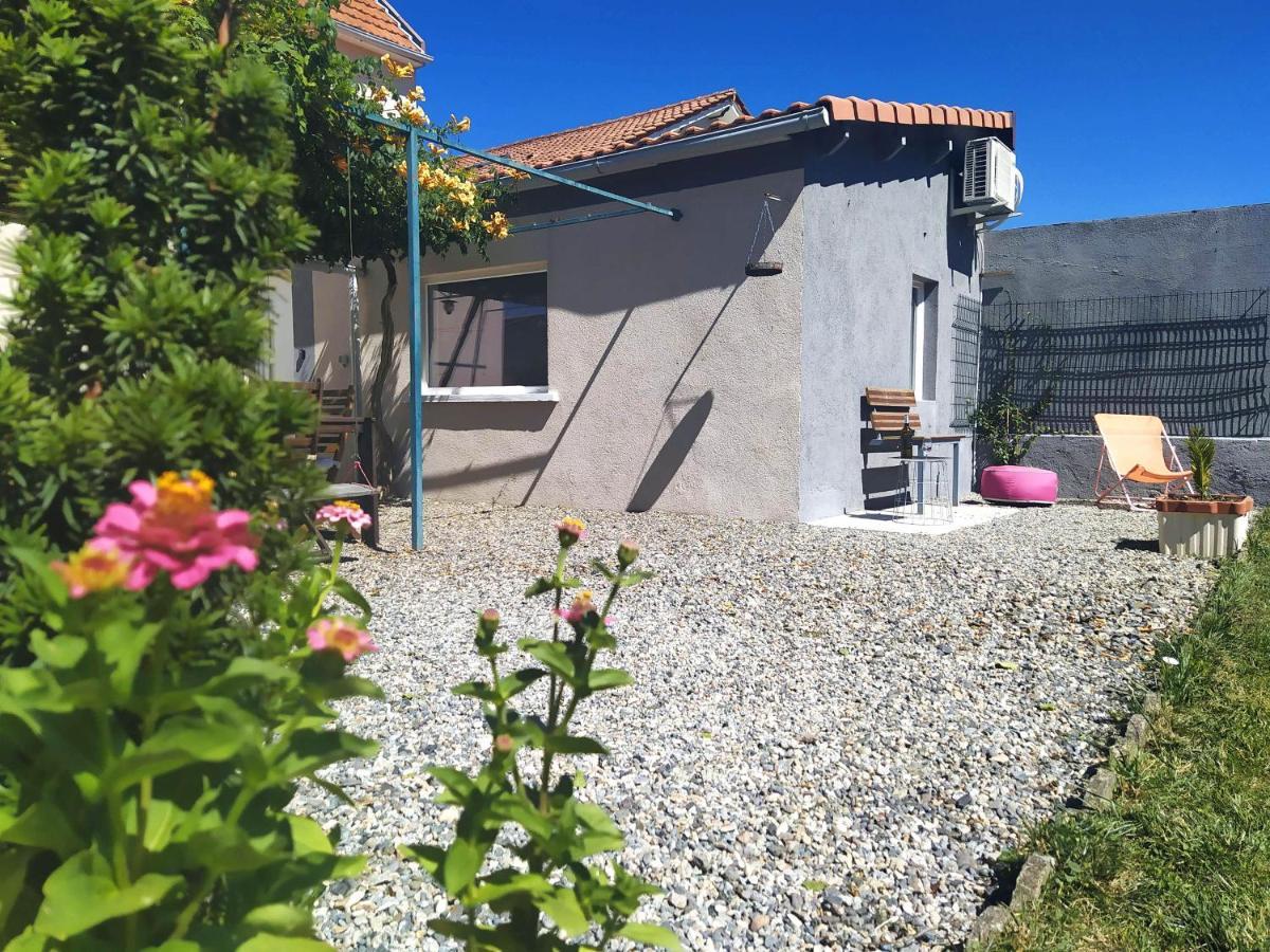 Studio 26 Vic-le-Comte Luaran gambar